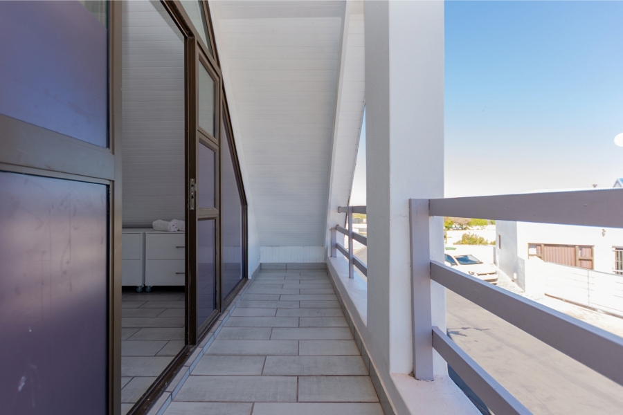 4 Bedroom Property for Sale in Mykonos Western Cape